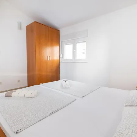 Lorion Guest house