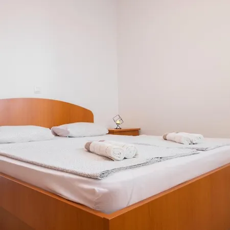 Lorion Guest house