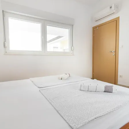 Lorion Guest house