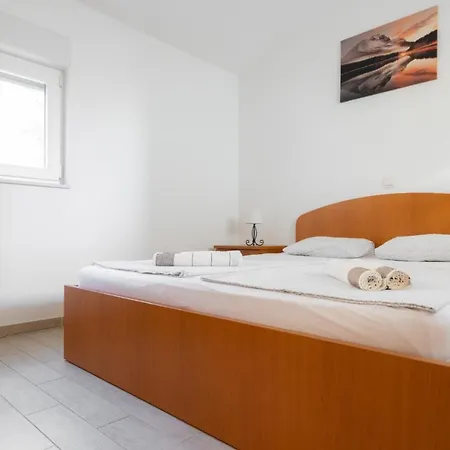 Guest house Lorion Makarska